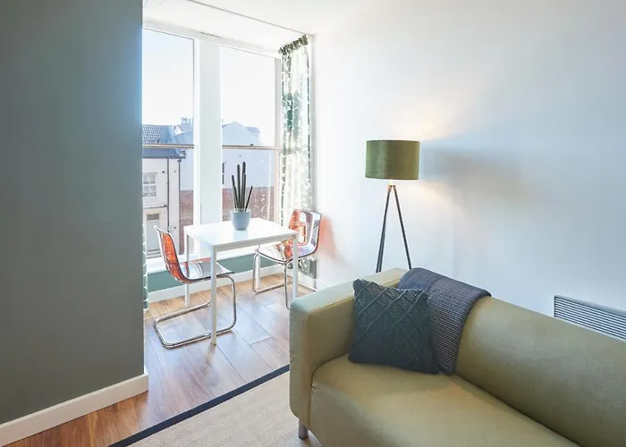 Apartment Host & - Abbey Nest *