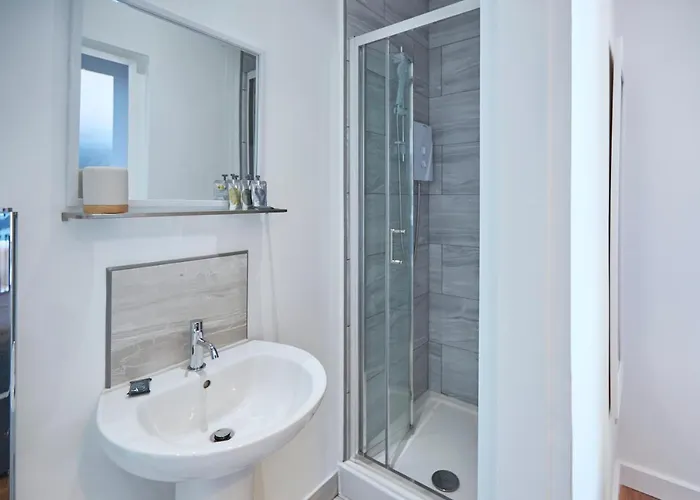 Apartment Host & - Abbey Nest *