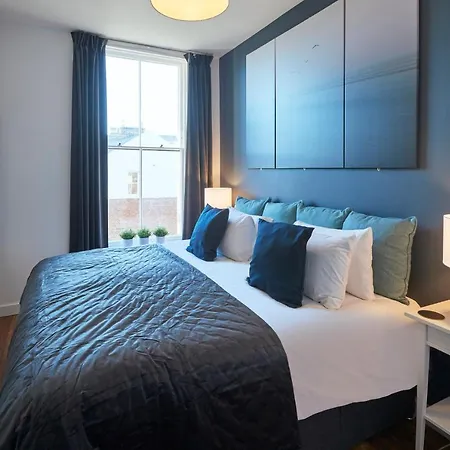 Host & - Abbey Nest *